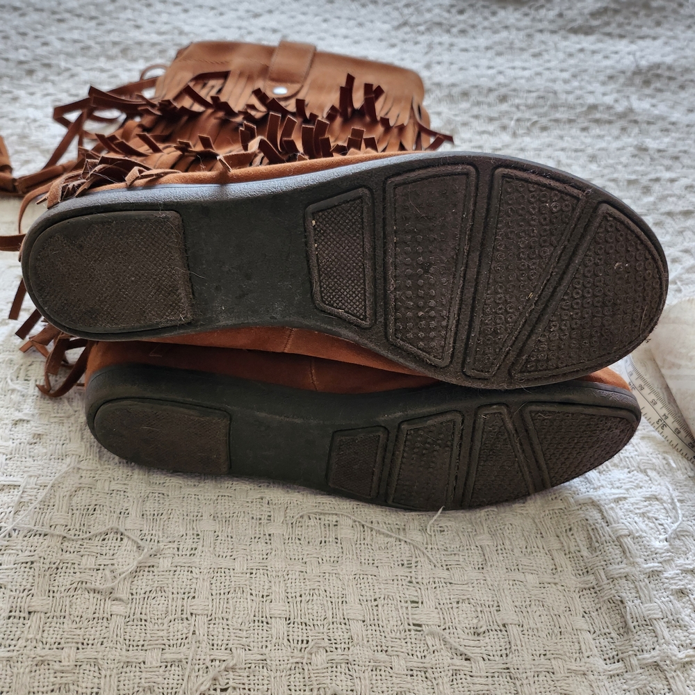 Fringed Tan Suede Boots - Picture 7 of 8